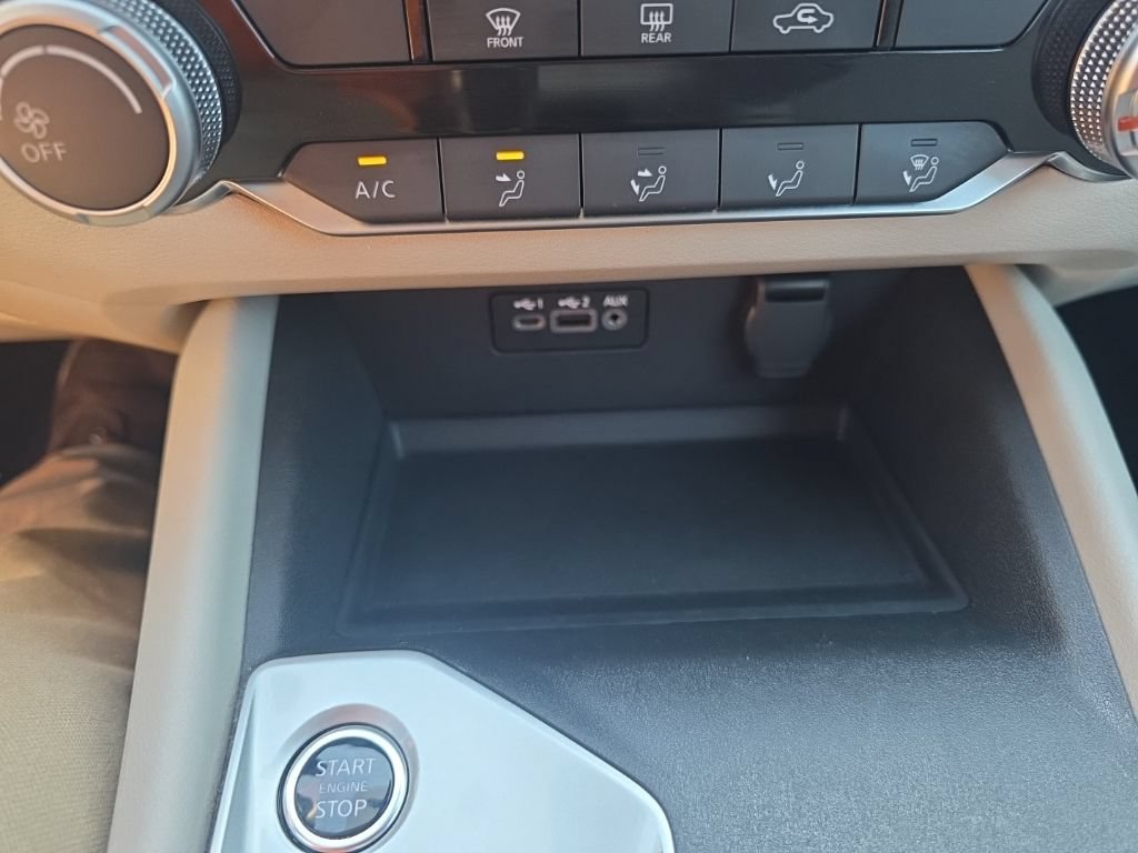 Used 2025 Nissan Altima 2.5 SV FWD image 23