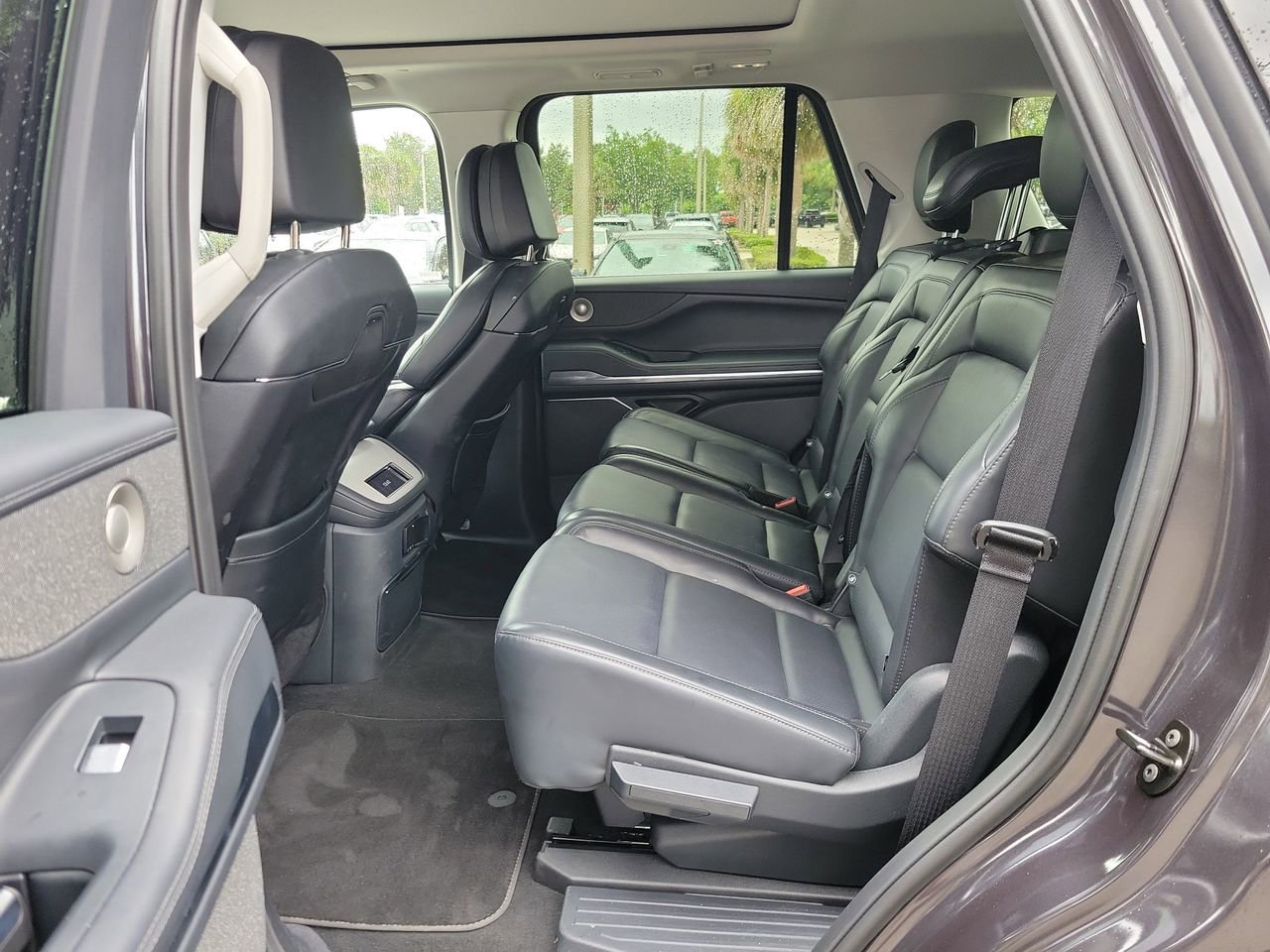 Used 2026 Lincoln Navigator Reserve AWD/4WD image 10