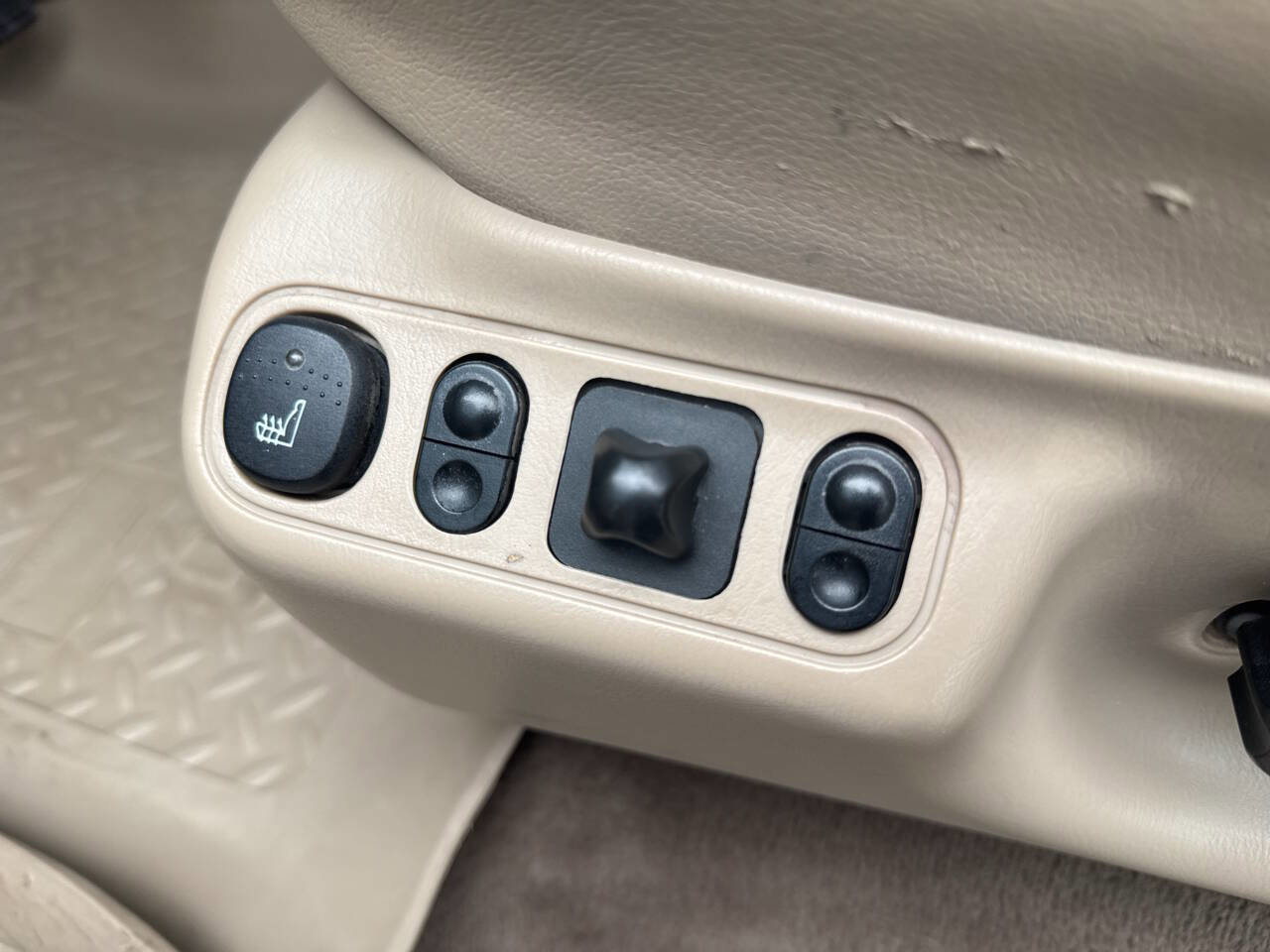 Used 2003 Ford Excursion Limited image 39