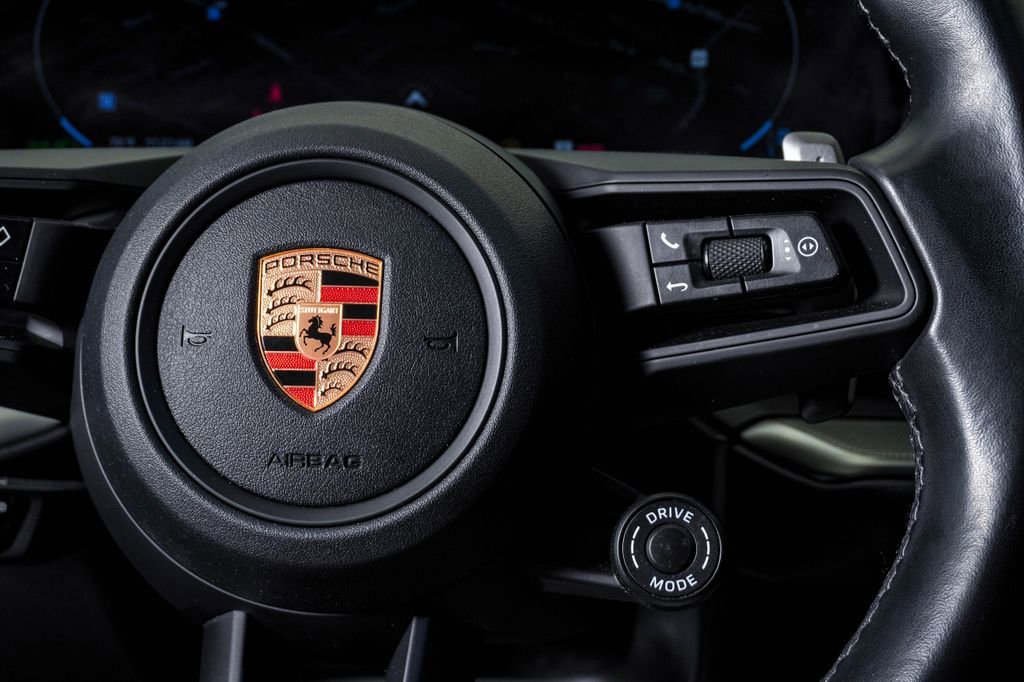 Certified 2024 Porsche Cayenne S AWD/4WD image 19
