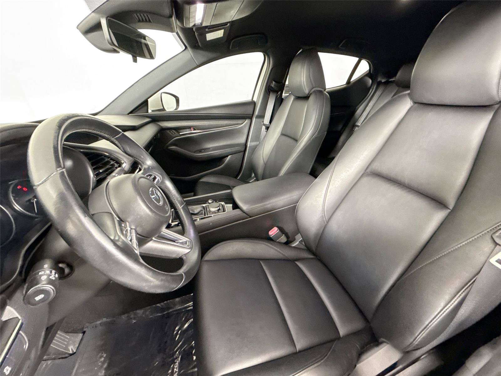 Used 2019 MAZDA MAZDA3 Hatchback image 3