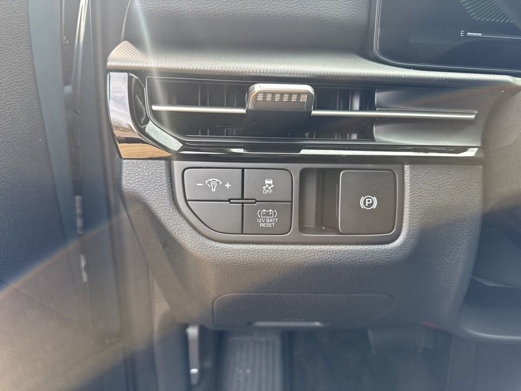 New 2026 Kia Sportage S image 8