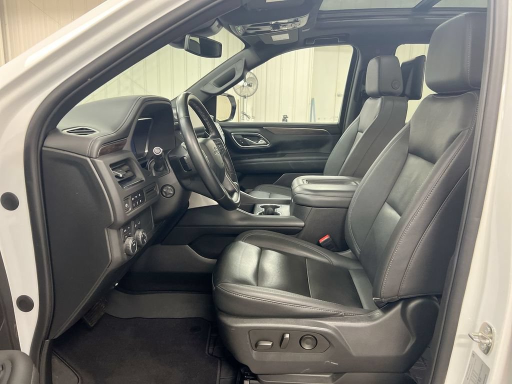 Used 2023 Chevrolet Tahoe Z71 w/ Luxury Package AWD/4WD image 21