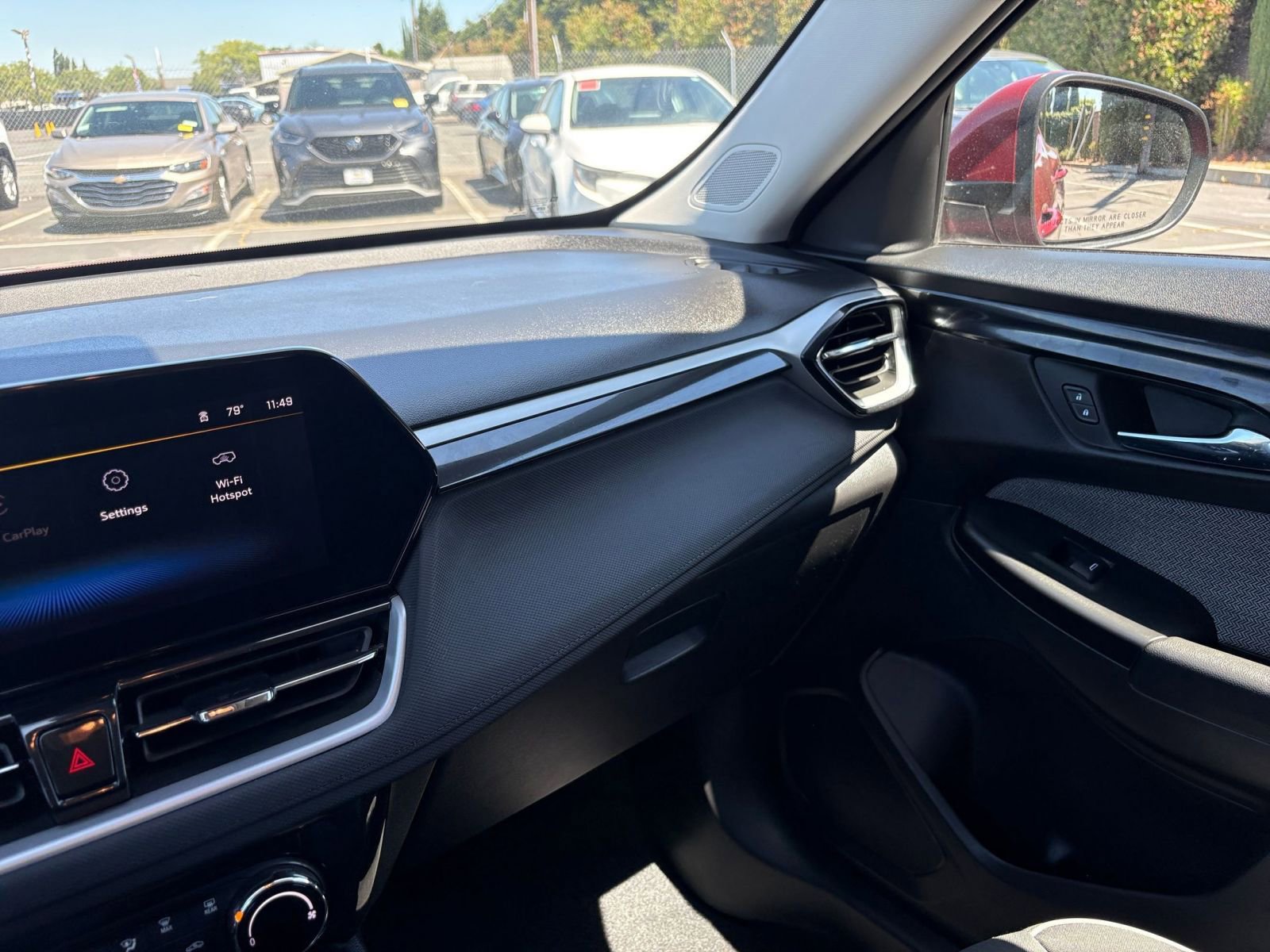 Used 2025 Chevrolet TrailBlazer LT FWD image 34