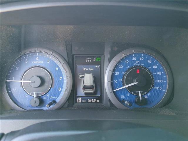 Used 2020 Toyota Sienna XLE w/ Entertainment Package FWD image 11