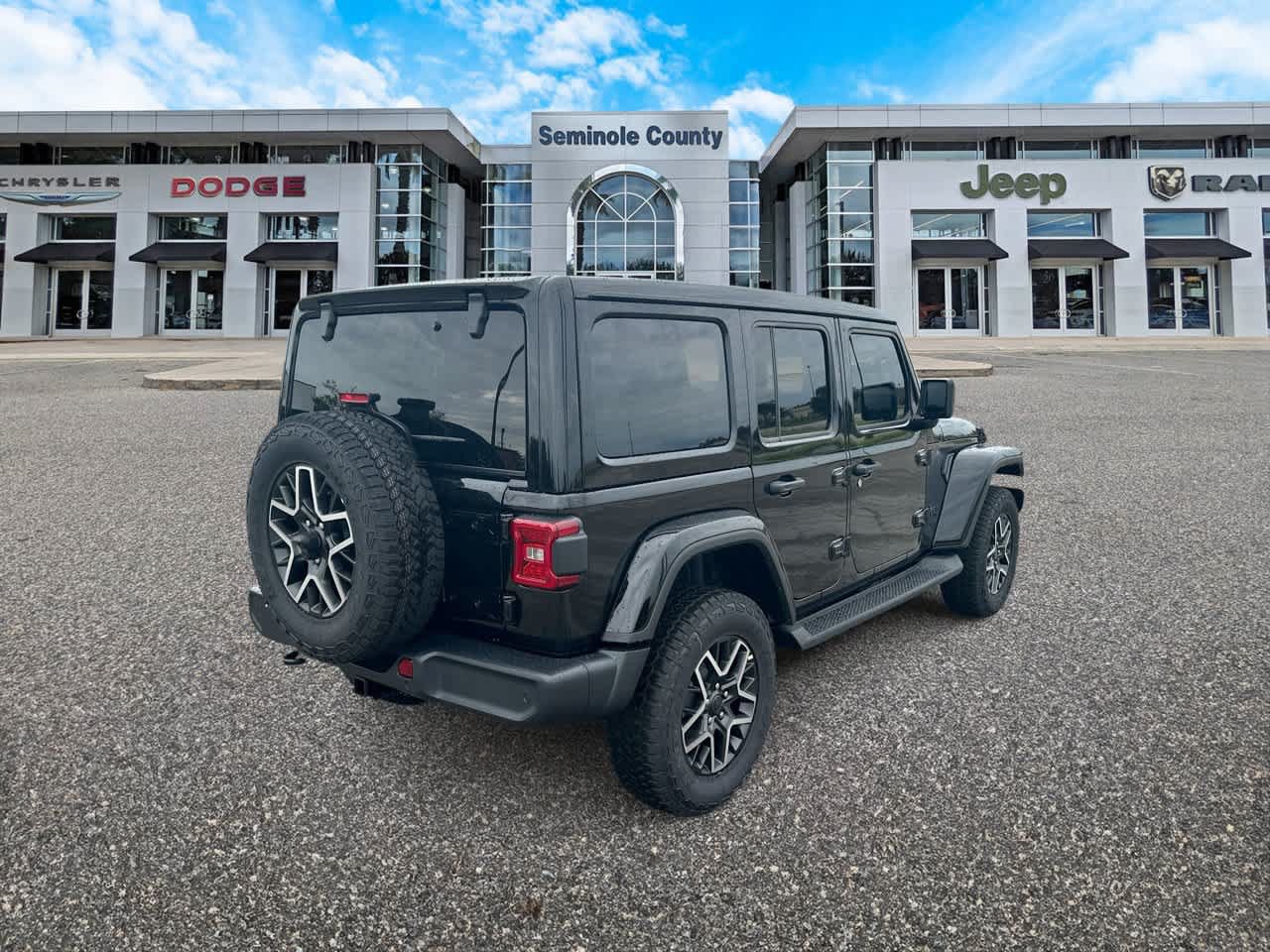 New 2027 Jeep Wrangler Unlimited Sahara AWD/4WD image 8