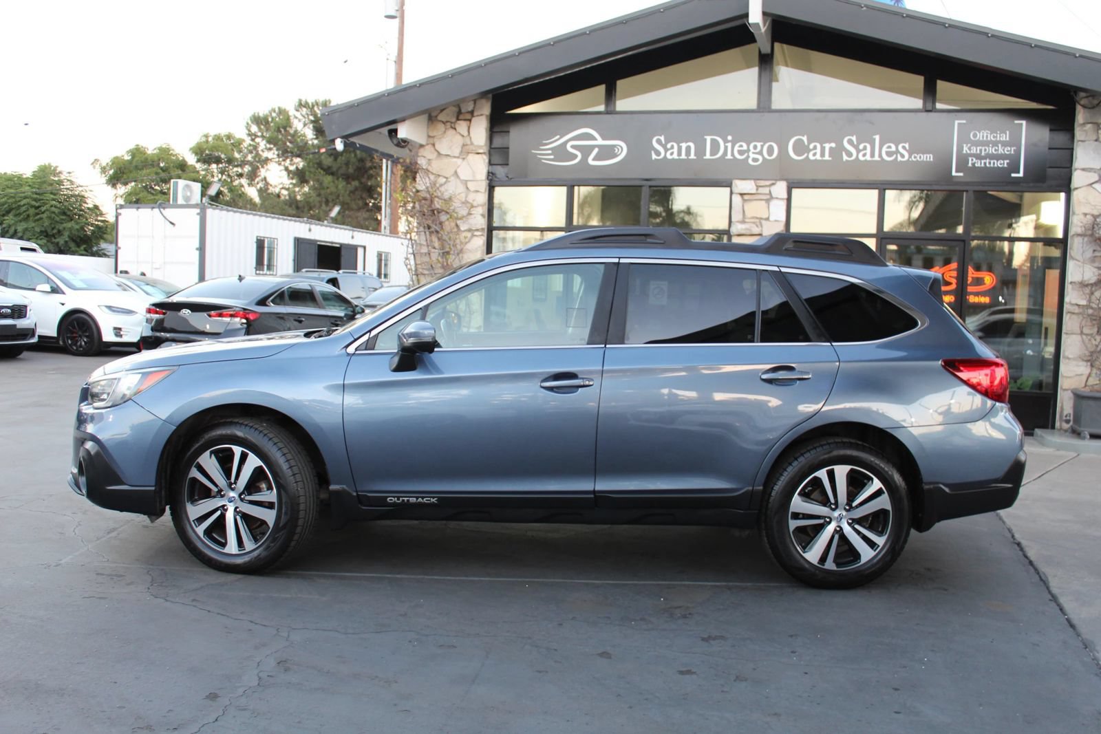 Used 2018 Subaru Outback 2.5i Limited AWD/4WD image 2