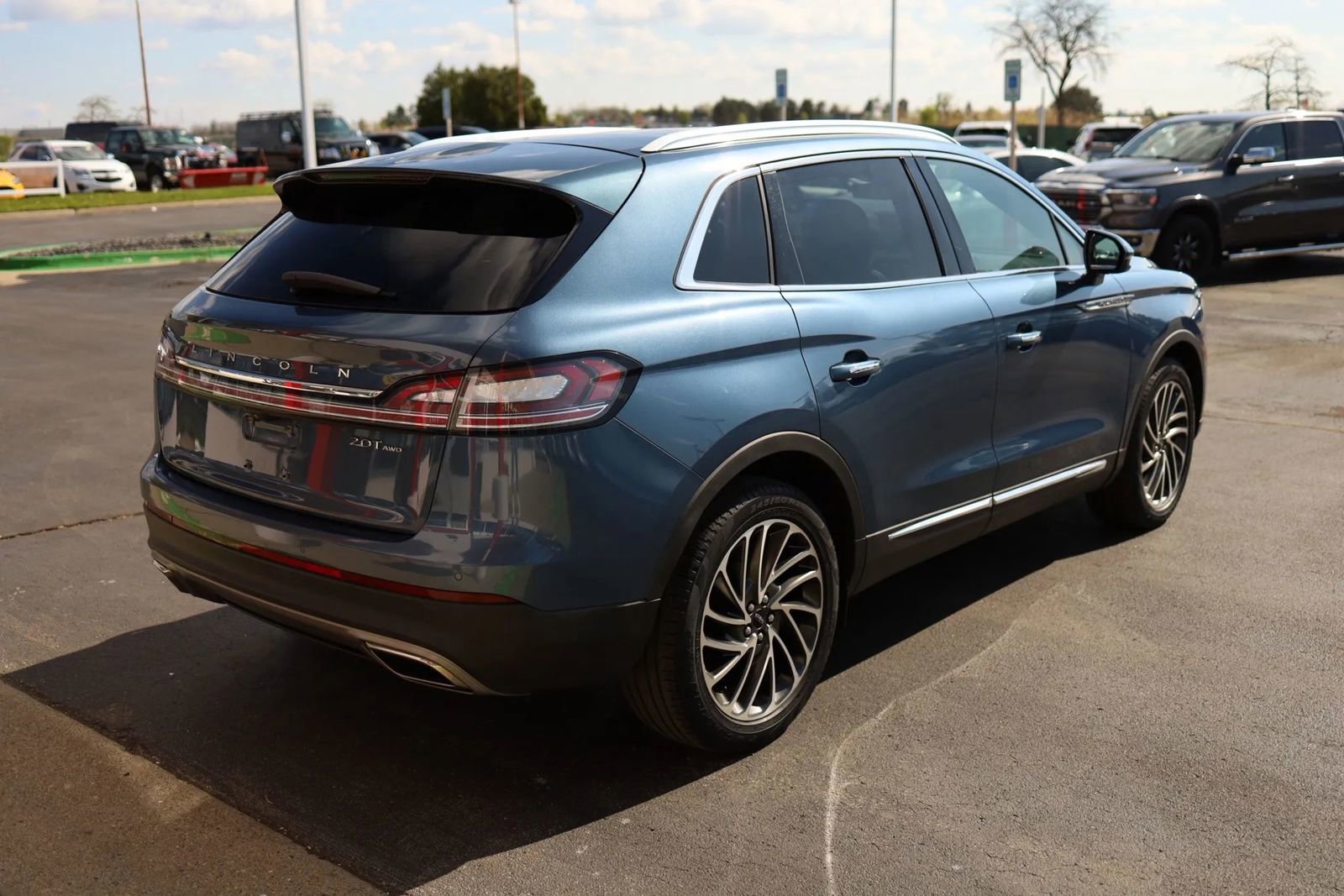 Used 2019 Lincoln Nautilus Reserve w/ Driver Assistance Package AWD/4WD image 5
