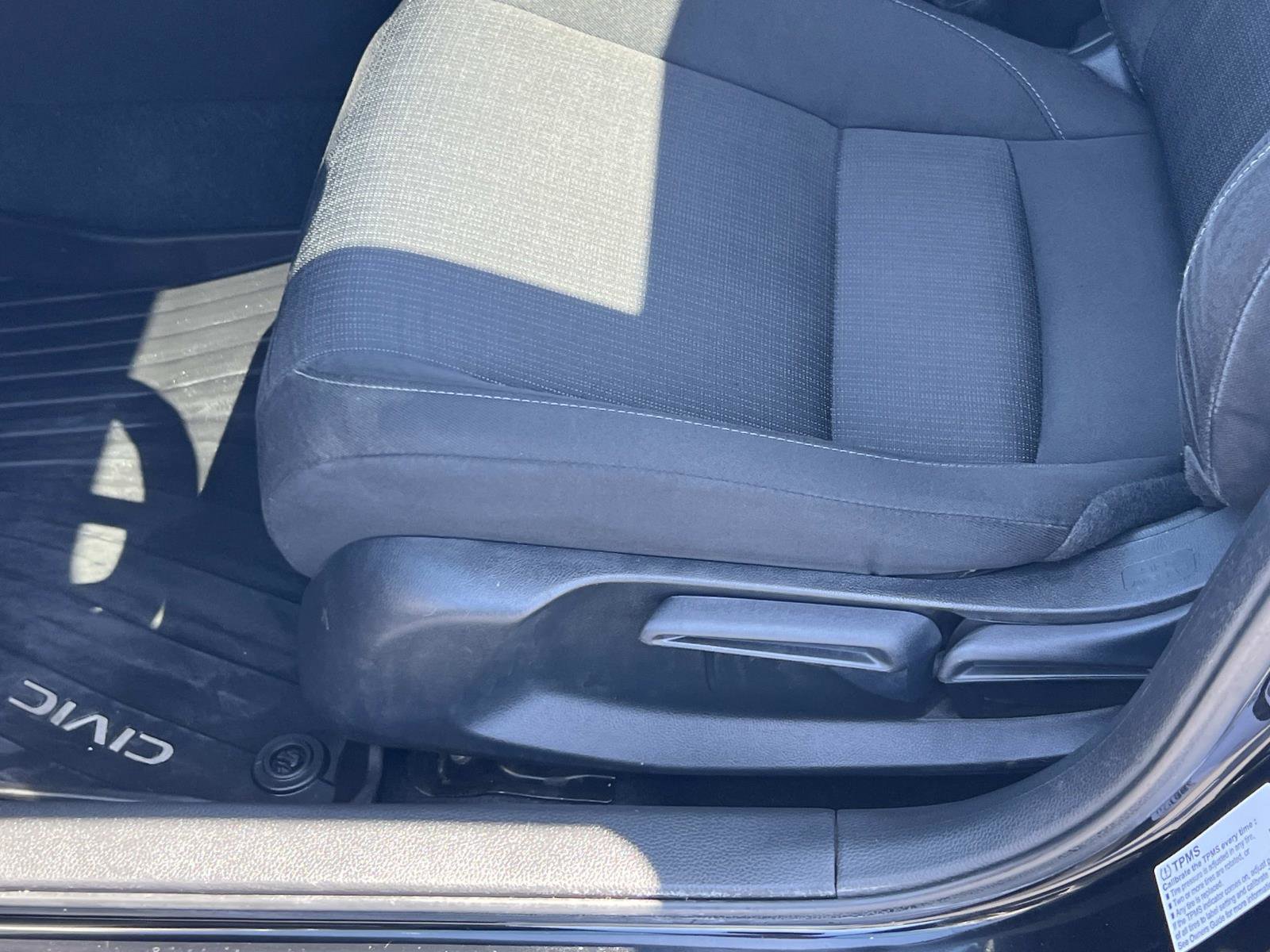 Certified 2024 Honda Civic EX image 17