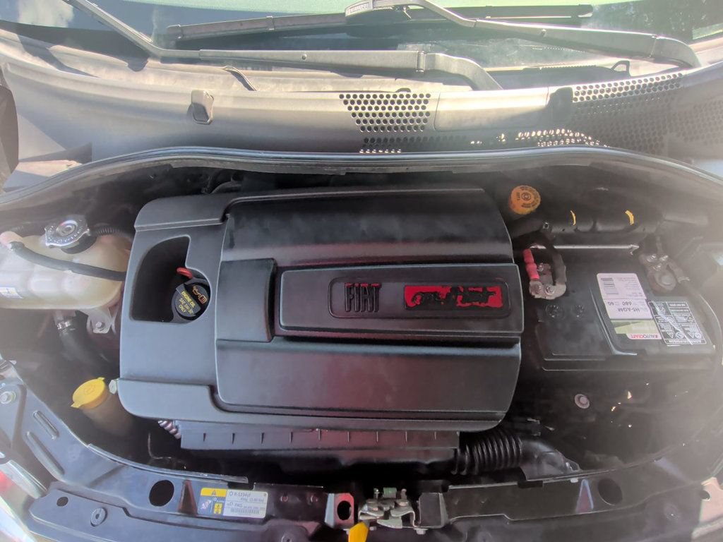 Used 2015 FIAT 500 Pop FWD image 11