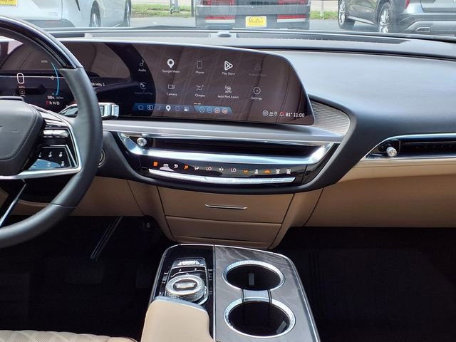 Used 2024 Cadillac Lyriq Luxury w/ Nappa Leather Package AWD/4WD image 7