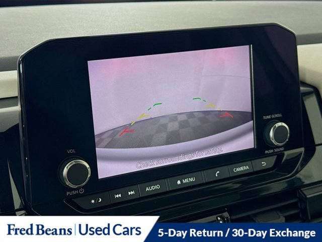 Used 2022 Nissan Pathfinder SV image 15