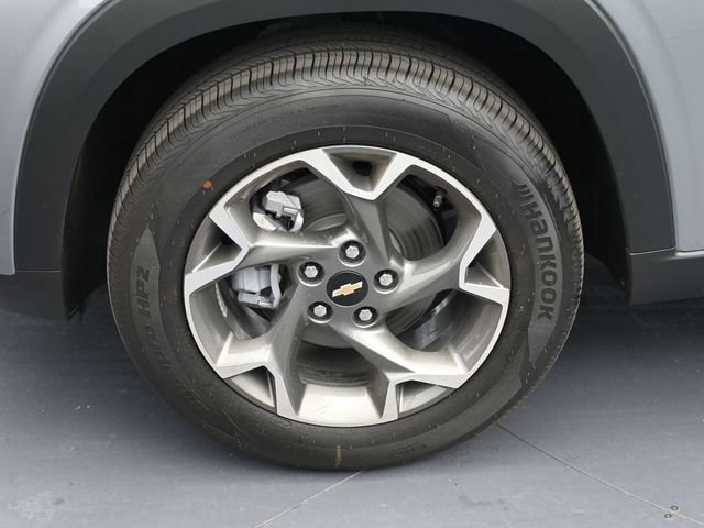 New 2026 Chevrolet Trax LT w/ Driver Confidence Package FWD image 17