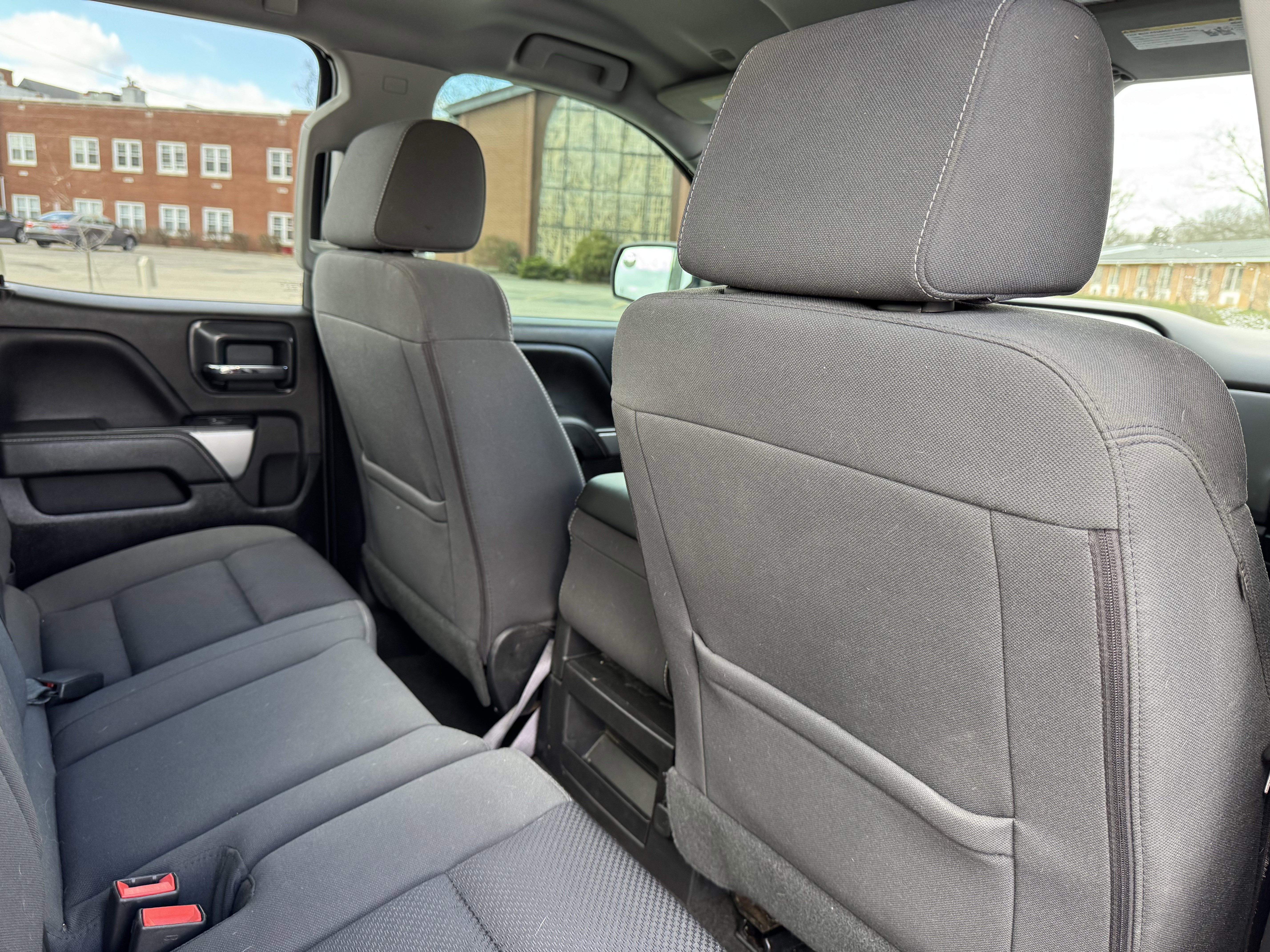 Used 2018 Chevrolet Silverado 1500 LT w/ All Star Edition image 33