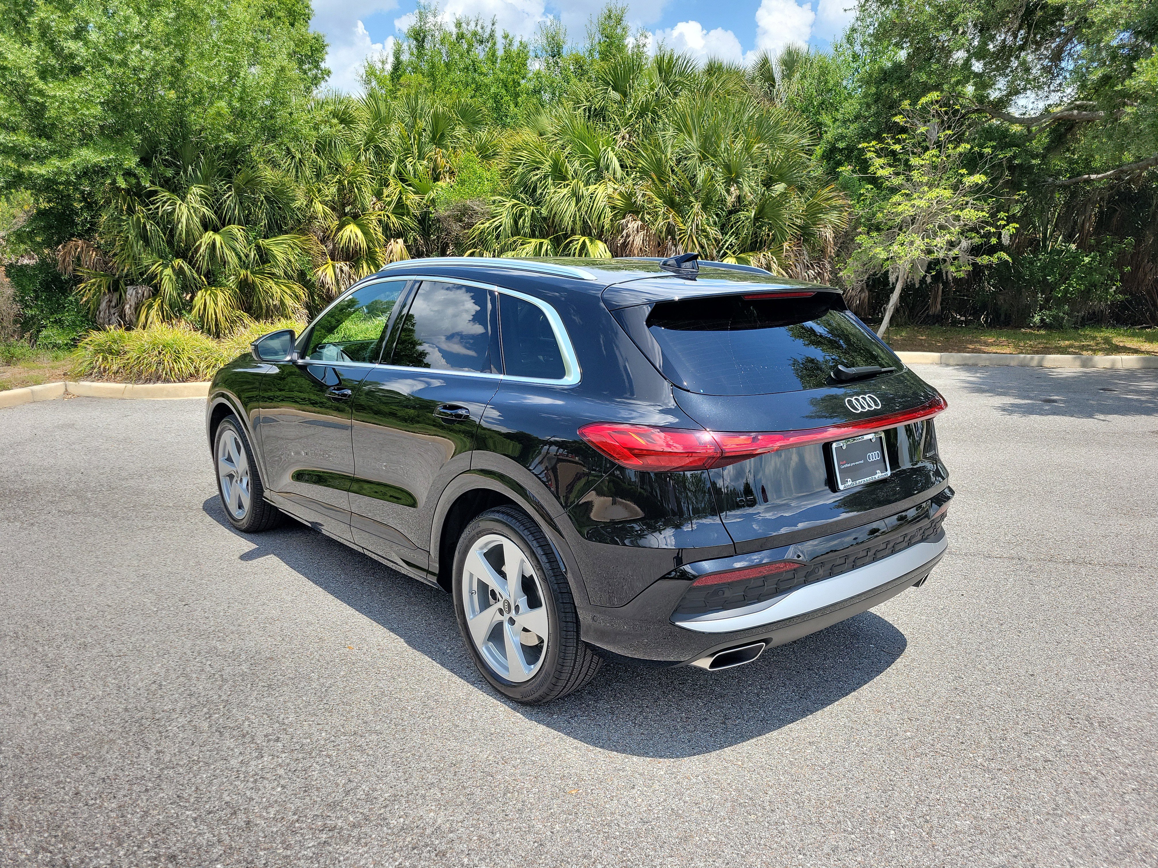 Certified 2025 Audi Q5 Prestige AWD/4WD image 6