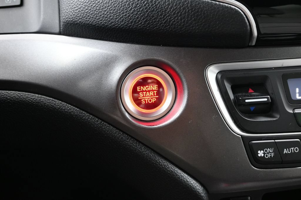 Used 2024 Honda Passport EX-L image 16
