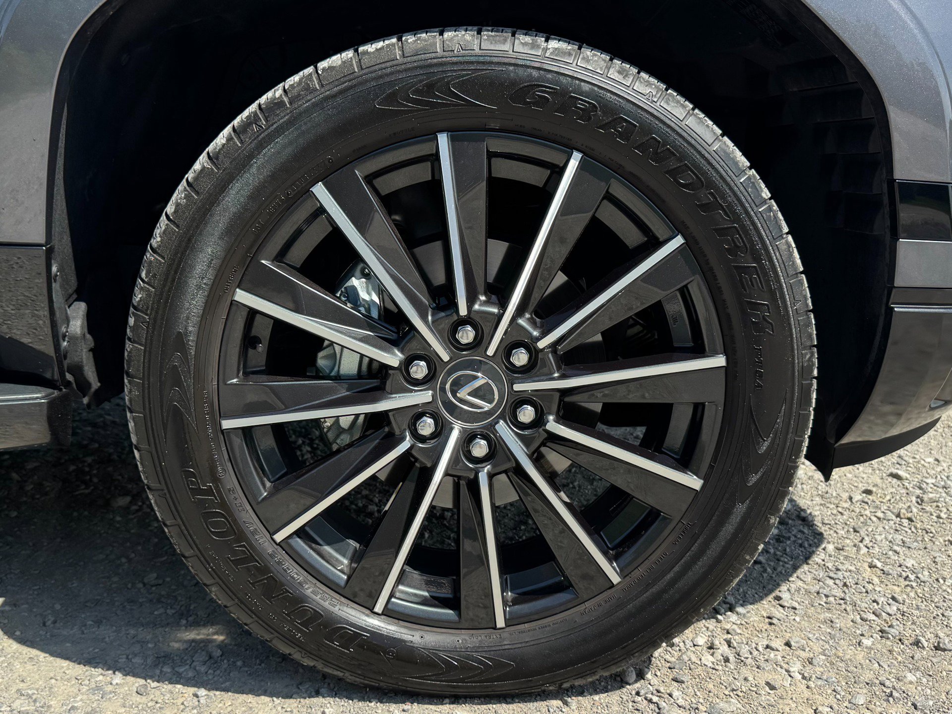 Used 2024 Lexus GX 550 AWD/4WD image 77