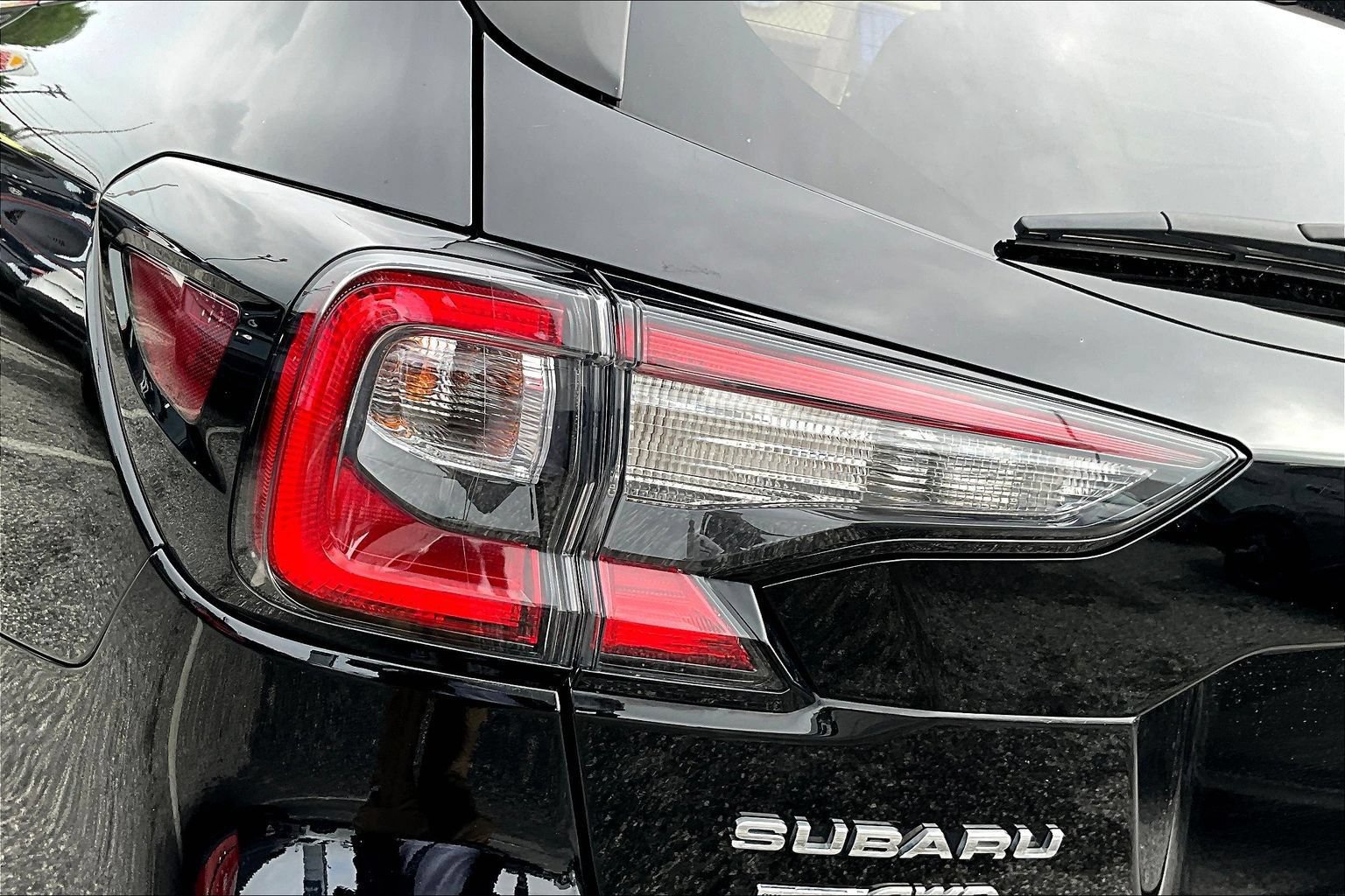 Used 2024 Subaru Outback Premium AWD/4WD image 25