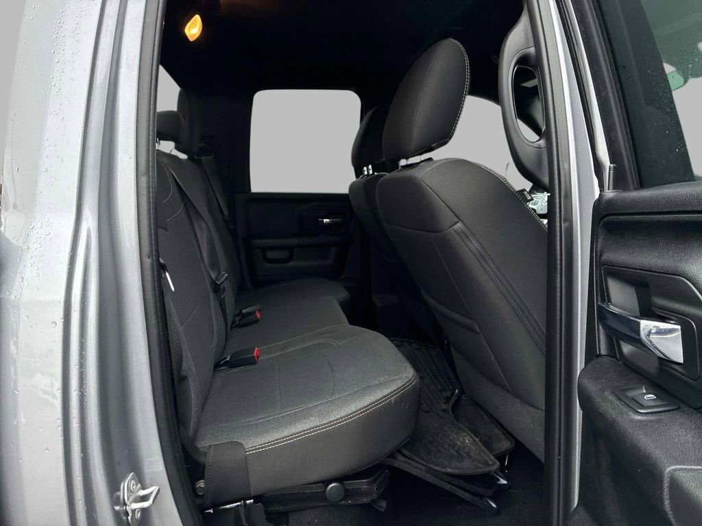 Used 2022 RAM 1500 Classic Warlock image 10