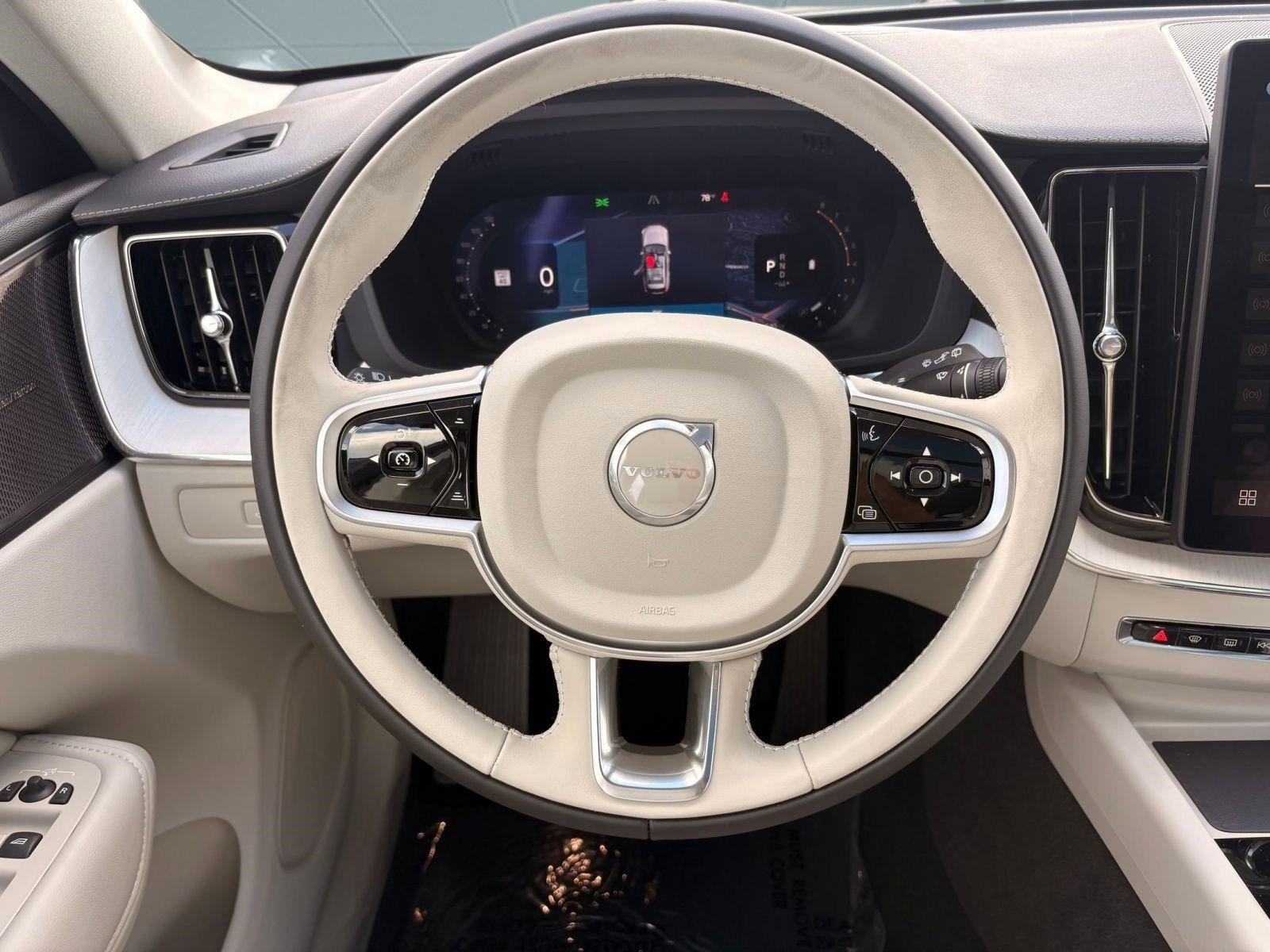 New 2026 Volvo XC60 B5 Ultra w/ Climate Package image 17