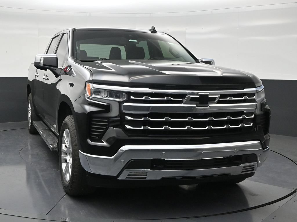 Used 2023 Chevrolet Silverado 1500 LTZ AWD/4WD image 7