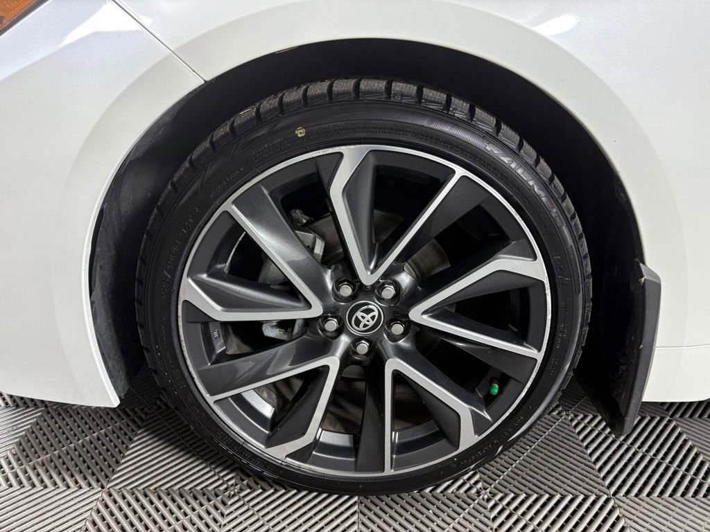 Used 2020 Toyota Corolla XSE image 12