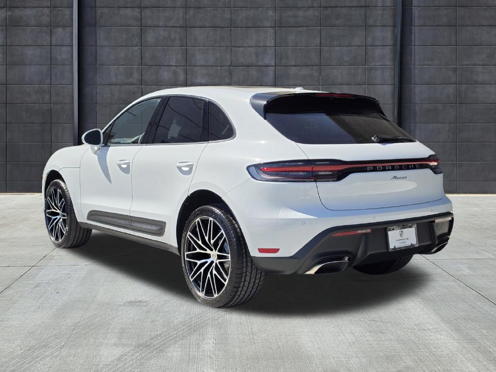 New 2026 Porsche Macan AWD/4WD image 3