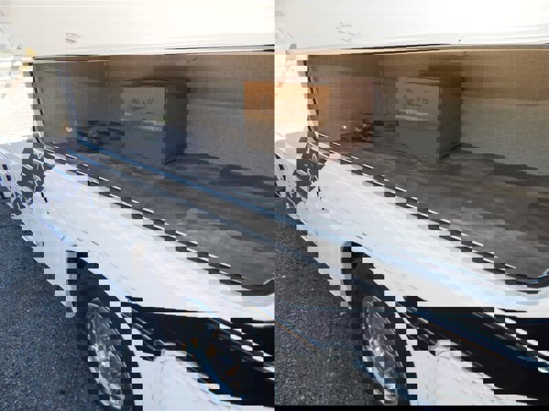 Used 2022 Ford E-450 and Econoline 450 Super Duty w/ Motorhome Prep Package image 19