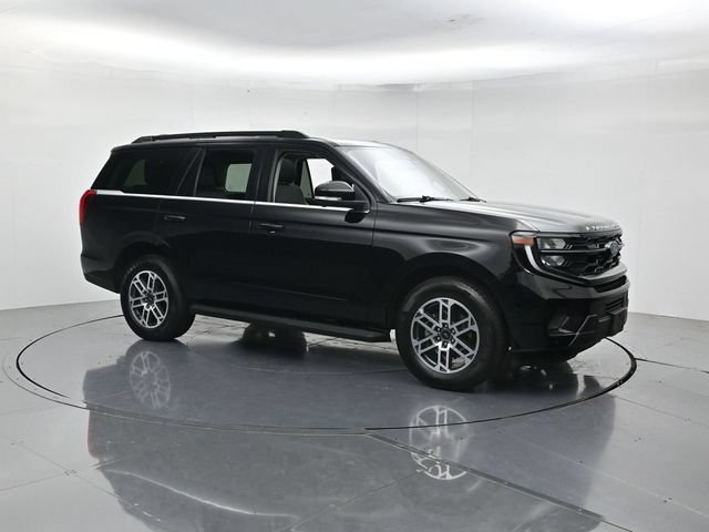Certified 2025 Ford Expedition Active RWD image 3