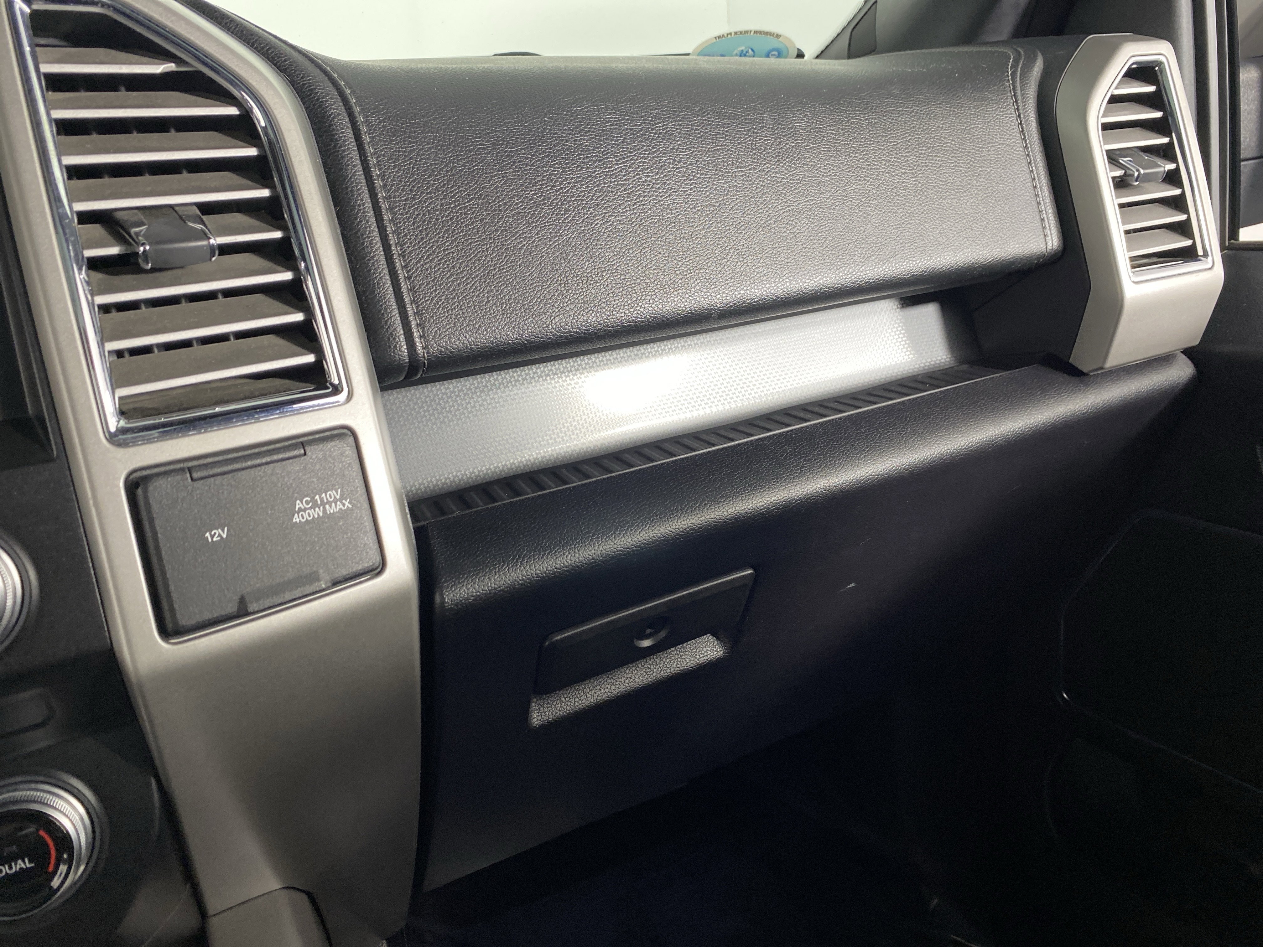 Used 2015 Ford F150 Lariat w/ Equipment Group 501A Mid image 32