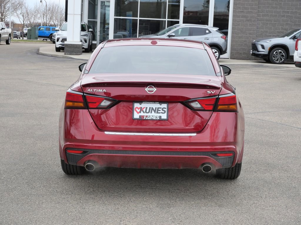 Used 2021 Nissan Altima 2.5 SV w/ SV Premium Package FWD image 8