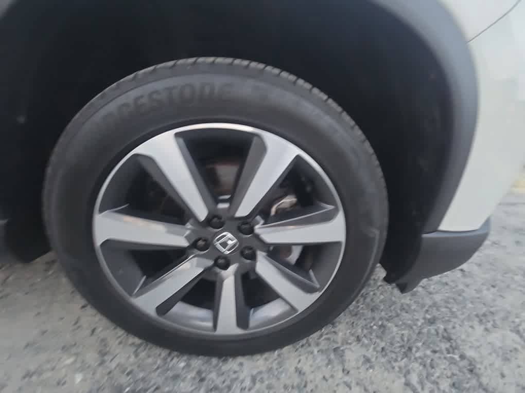 Used 2023 Honda Pilot Touring image 6