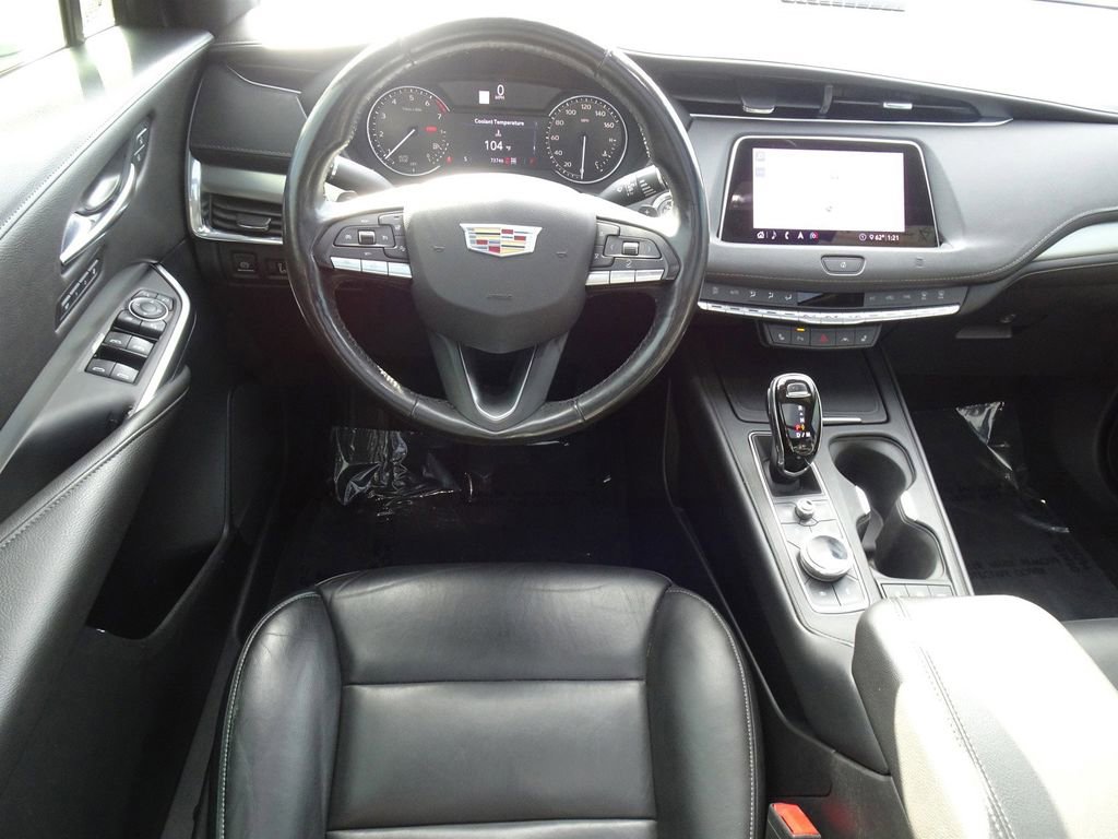 Used 2020 Cadillac XT4 Premium Luxury w/ Cold Weather Package image 13