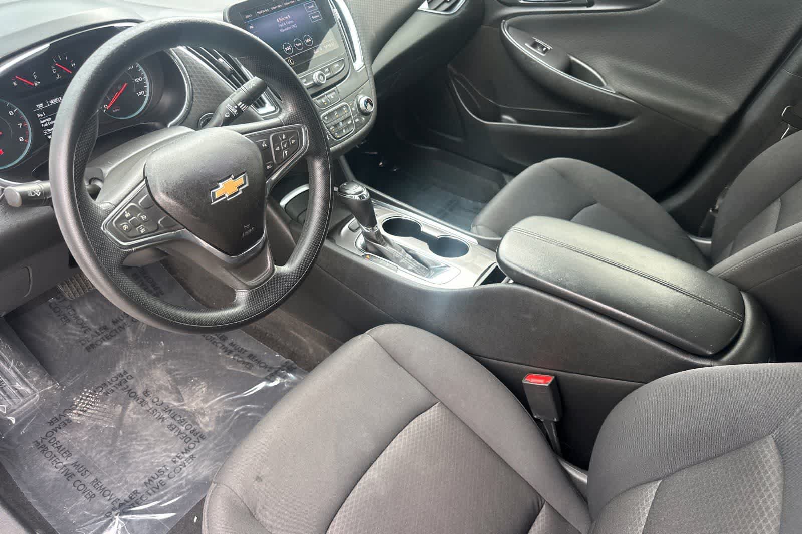 Used 2020 Chevrolet Malibu LT FWD image 11