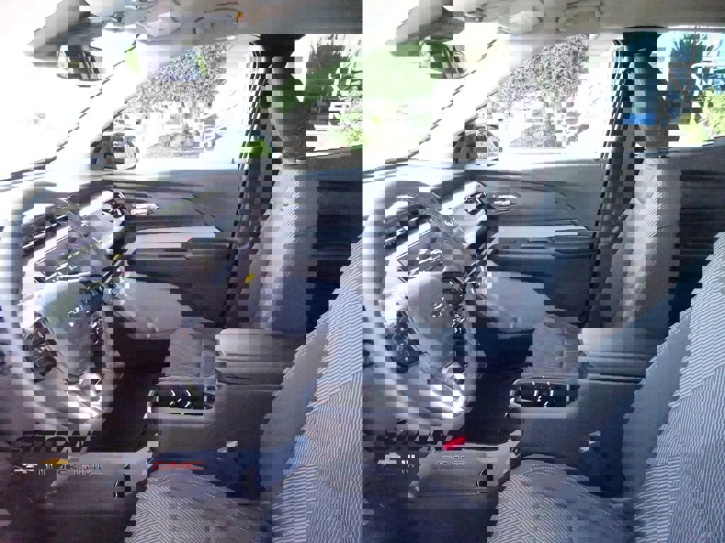 New 2027 Chevrolet Bolt LT w/ Comfort Package image 13