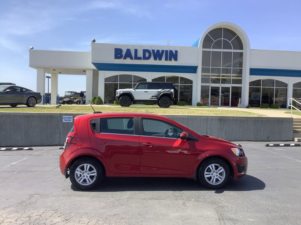 Used 2015 Chevrolet Sonic LT image 8