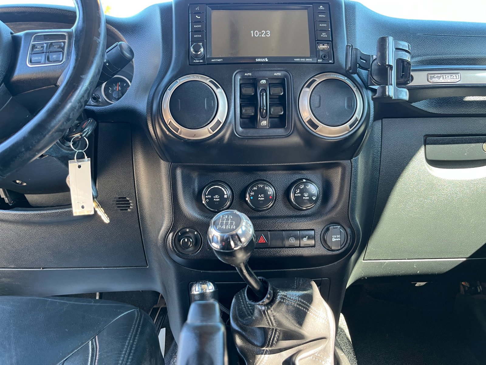 Used 2016 Jeep Wrangler Unlimited Sahara image 20