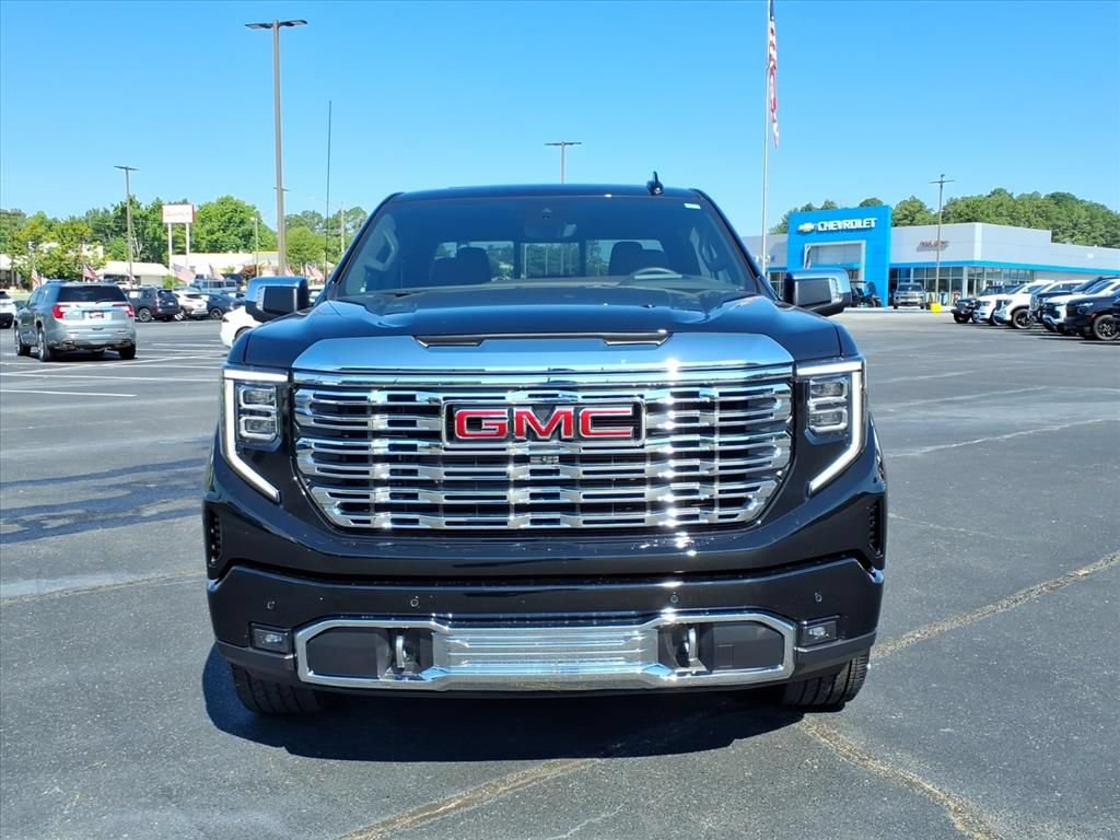 Used 2025 GMC Sierra 1500 Denali w/ Denali Reserve Package AWD/4WD image 2