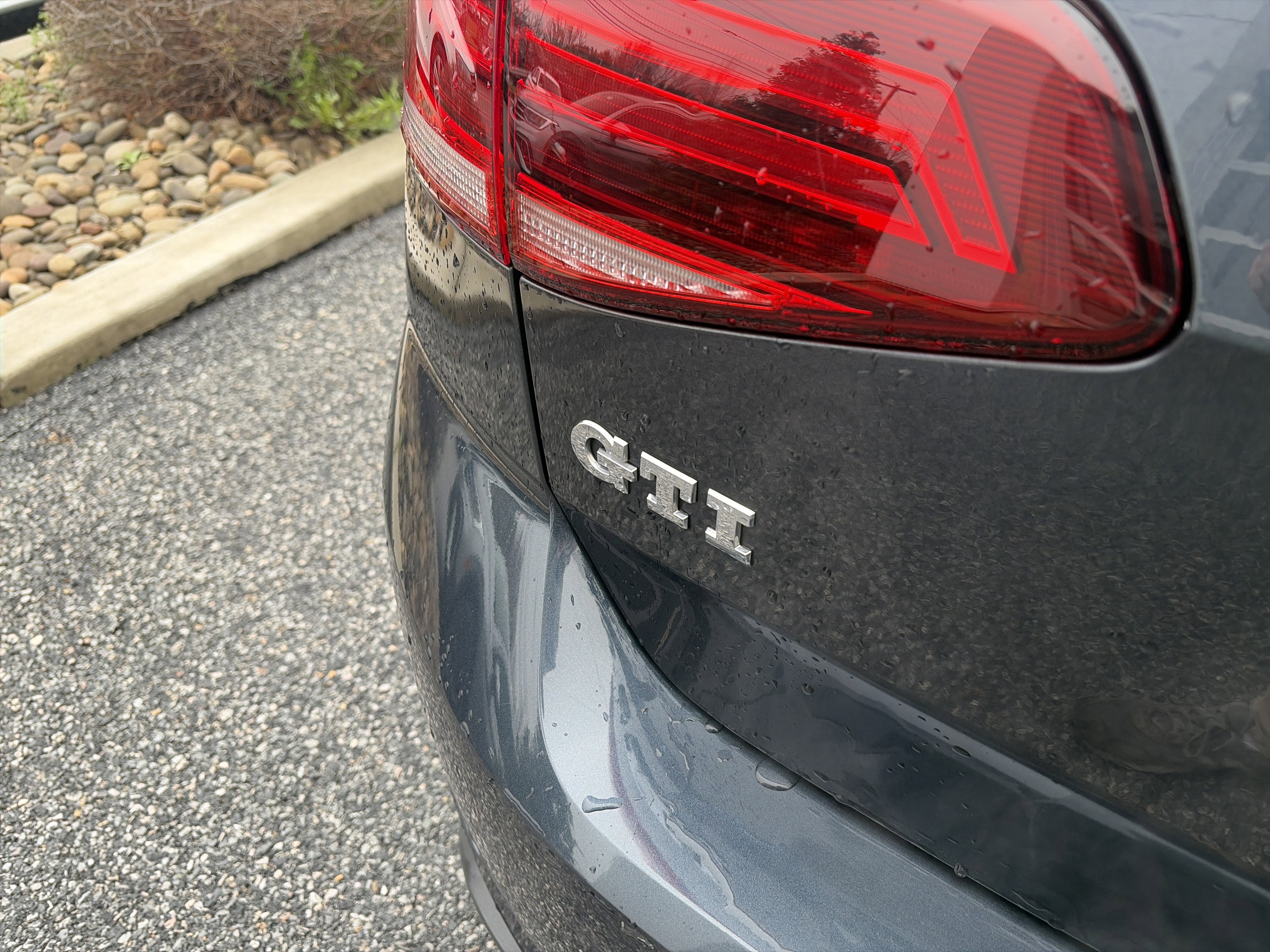 Used 2018 Volkswagen GTI S image 9