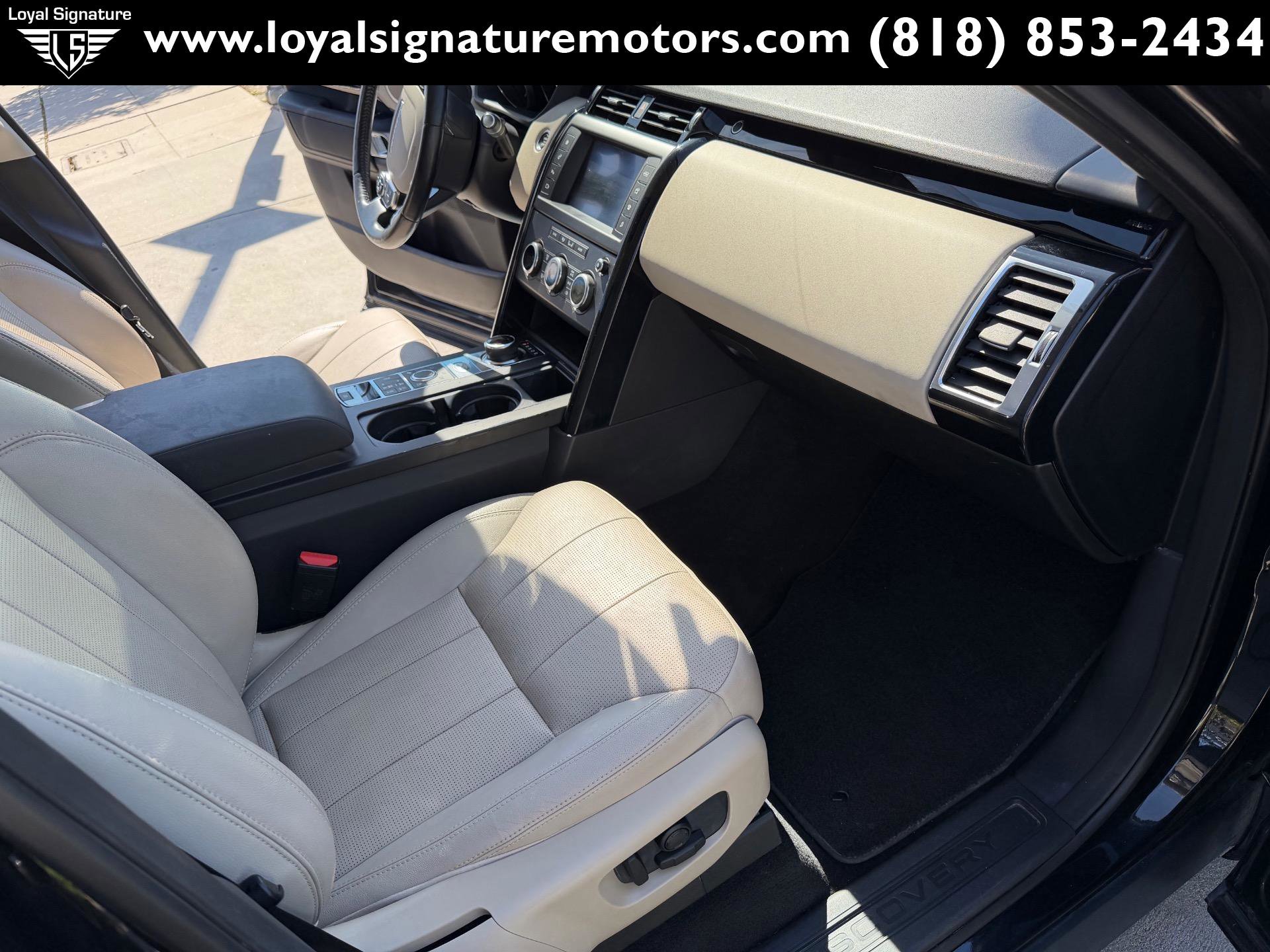 Used 2017 Land Rover Discovery SE image 35