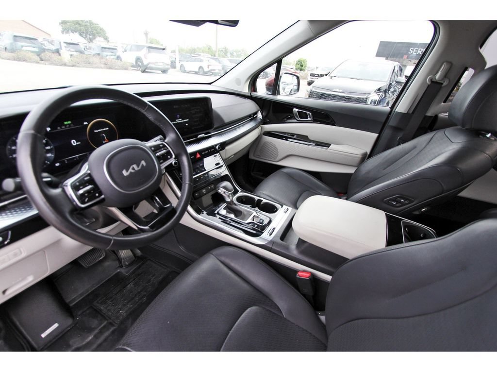 Used 2024 Kia Carnival SX Prestige FWD image 34