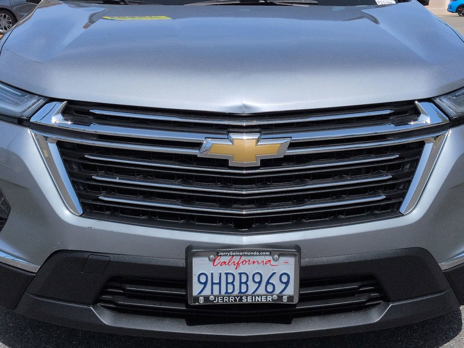 Used 2023 Chevrolet Traverse LT image 9