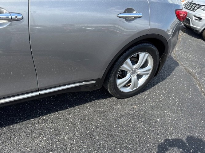 Used 2010 INFINITI FX35 AWD w/ Navigation Pkg image 10