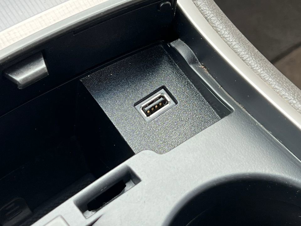 Used 2020 Lincoln MKZ Reserve w/ Monochromatic Package AWD/4WD image 26