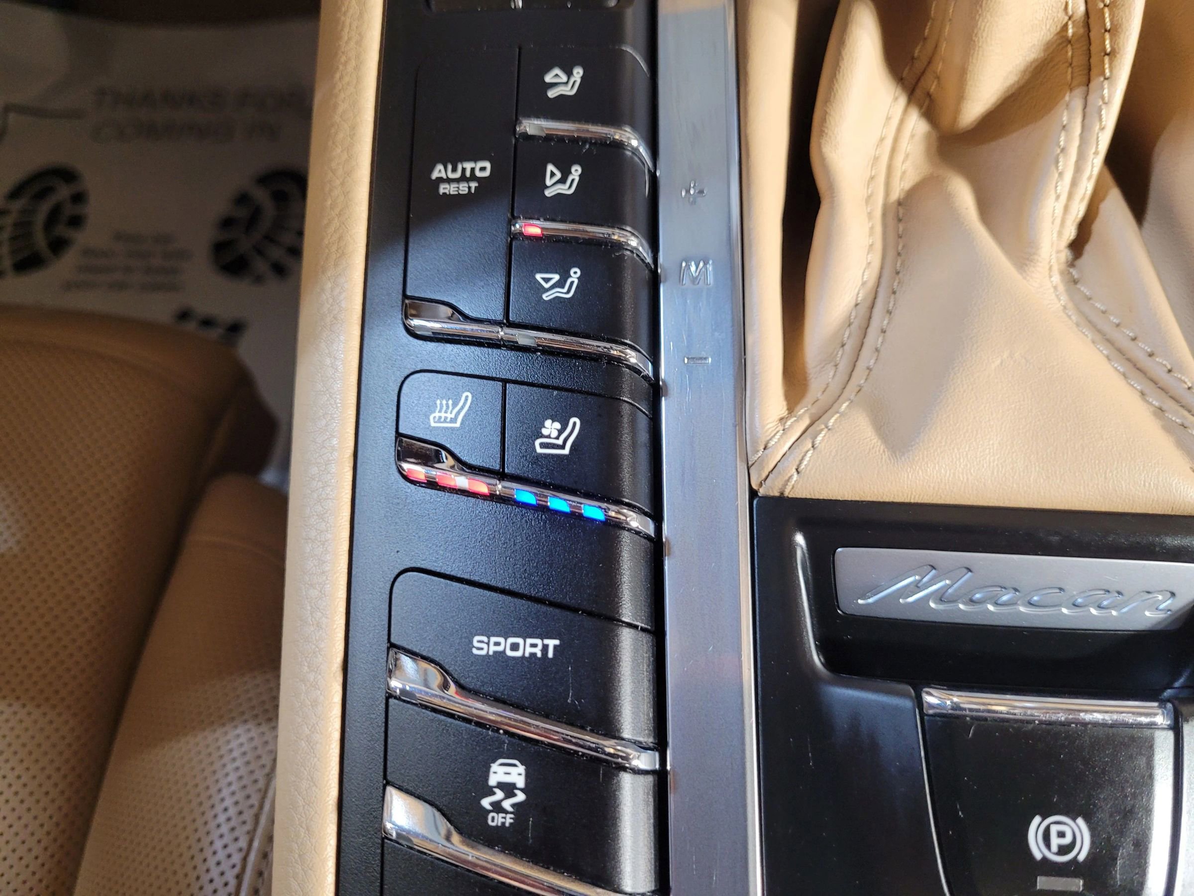 Used 2015 Porsche Macan S AWD/4WD image 33