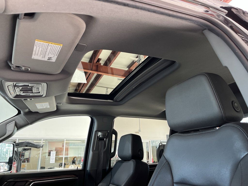 Used 2024 Chevrolet Silverado 2500 LTZ w/ LTZ Convenience Package image 27