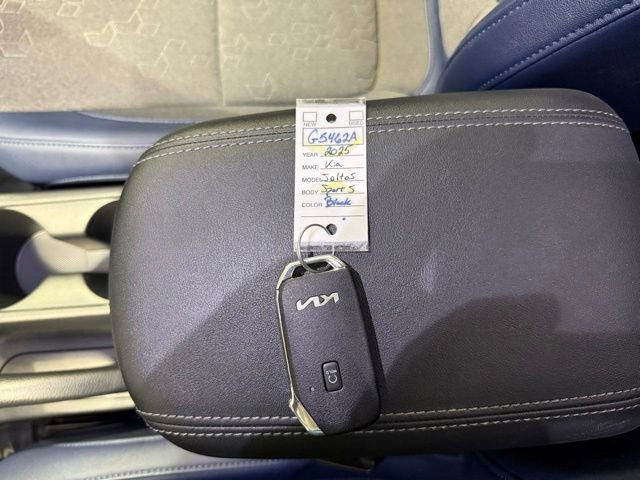 Used 2025 Kia Seltos S FWD image 21