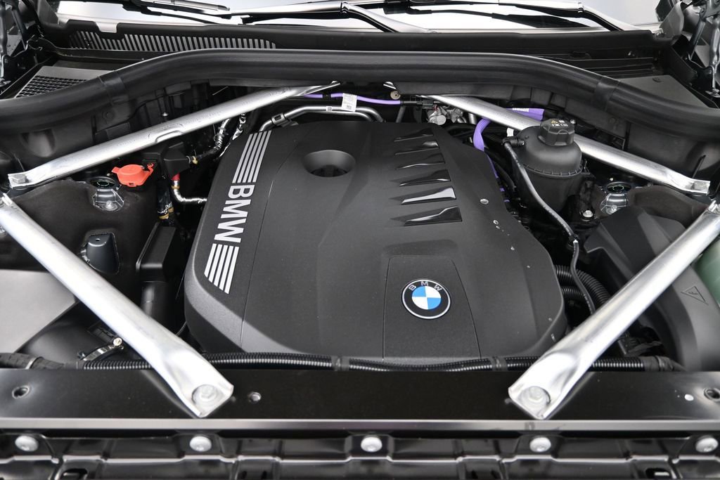 New 2026 BMW X7 xDrive40i AWD/4WD image 18