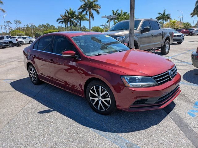 Used 2017 Volkswagen Jetta SE image 1