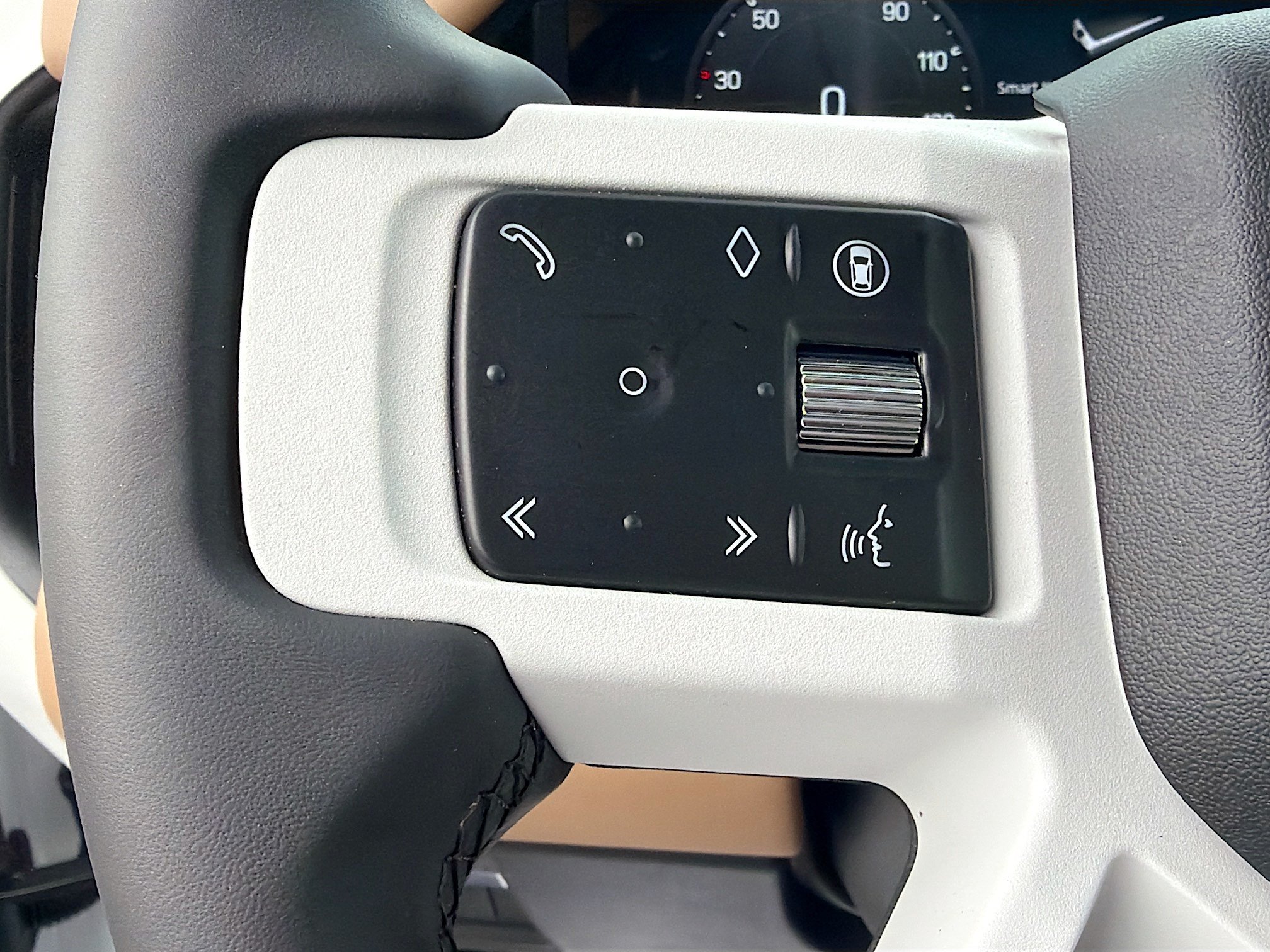 New 2026 Land Rover Defender 110 X-Dynamic SE AWD/4WD image 37
